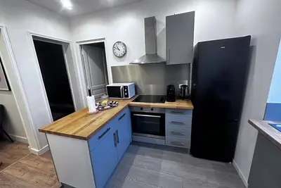 Image de Peaceful oasis 2 bedrooms center-station Rer 3 min