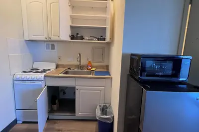 Image de Studio apartment in Wichita #2- Queen size bed - 3 minutes to Wsu