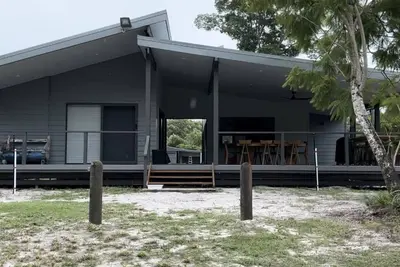 Image de Bulwer Breezes - Beautiful new beach house, perfect for a family vacation