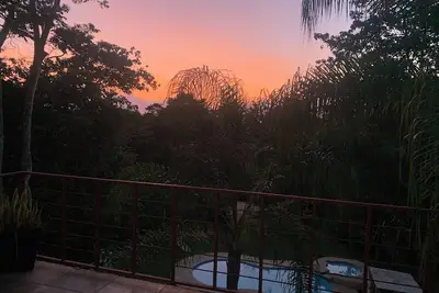 Image de Villa Renovada con Jardines Exóticos y Piscina Privada