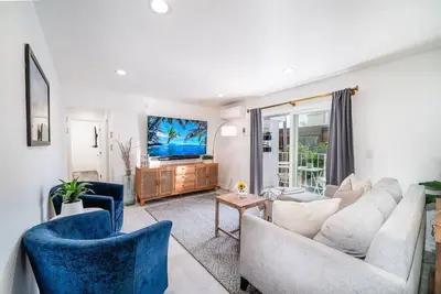 Image de Modern 2br Condo, Steps to Ocean, Bbq, Surfboard, Xbox & Ps4, E-bikes, Pets Ok