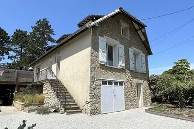 Image de Maison tout confort proche plage 7 couchages (possible 10 avec studio en sus)