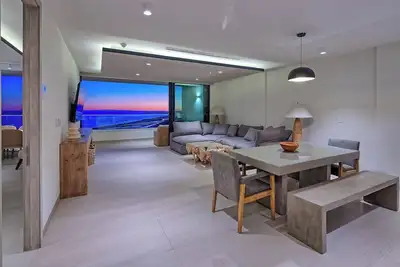 Image de Sandy Beach 3br 3b