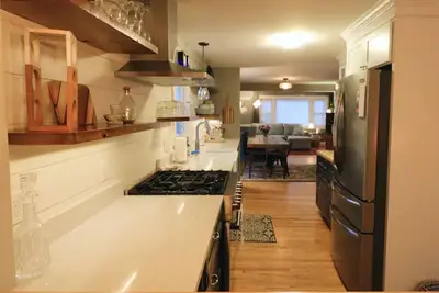 Image de Cheerful 3-Bedroom Portland, Maine Bungalow