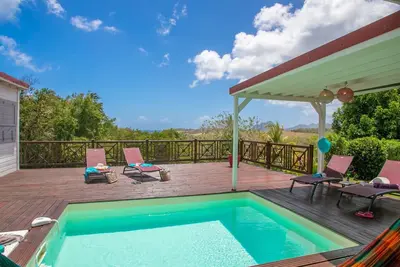 Image de Villa avec Piscine Ă Sainte Luce.