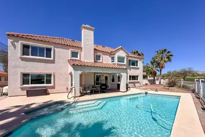 Image de Golf-course-front home with private pool, hot tub, terrace & mountain view