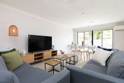 Image de 1 Bdr Apt! Kitchen! Undercover Parking! 6as1