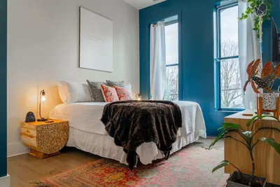 Image de Celebration Penthouse: Sleeps 12, Rooftop, King Beds, Spa