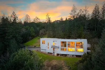 Image de Wander Sonoma Hills sleeps 8, w/gym/Workstations & Hot tub, 4 Bedrooms