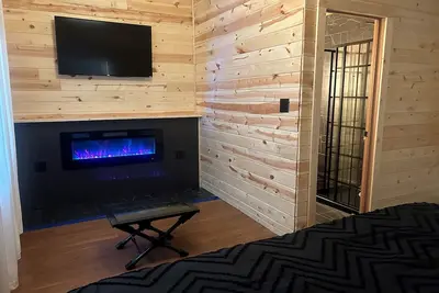 Cozy suite with modern amenities located at the Black Pearl of Paradise