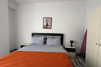 Image de Port Side Apartment