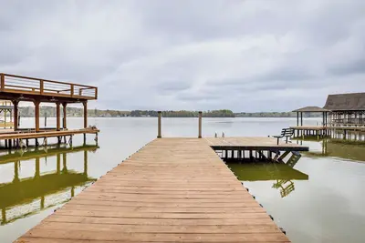 Image de Lakefront Leesburg Home w/ Private Dock & Ramp!