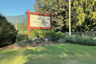 Image de Cozy Lindell Beach Resort. Minutes from Cultus Lake