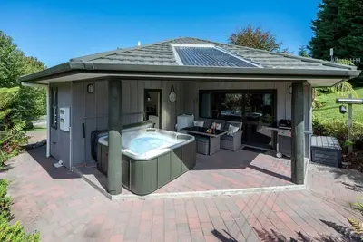 Image de Base: 2 Extra: $20<br>53 Acacia Heights Drive
