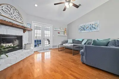 Image de Pet-Friendly Palm Harbor Home w/ Fenced Yard, Bikes, Games & Near Downtown, Beaches & Pinellas Trail