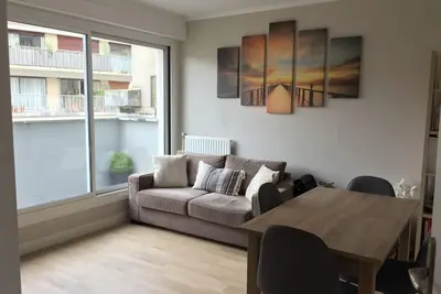 Image de Montparnasse - Appartement 2 Pièces Dernier Étage Avec Balcon