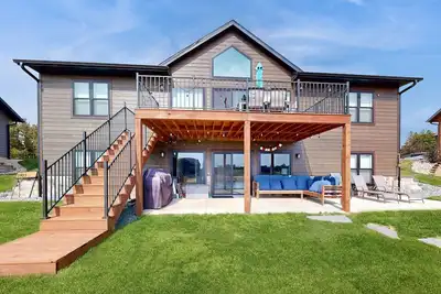 Image de Lakefront Paradise: New Home in New Lisbon with Endless Activities & Views