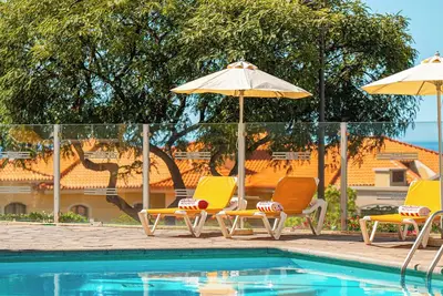 Image de Discover Funchal's Harbour and Marina! Swimming Pool, Beachfront Hotel!