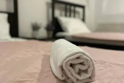 Image de MossApartments 6 Rooms Retreat near City Center