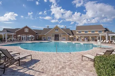 Image de Relax in Style: 4br Condo w/ Balcony @ Wyndham Gg