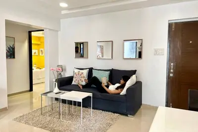Image de Lovely 2 bedroom flat with Patio with Parking in Bandra\n