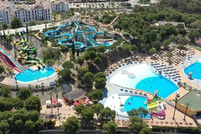 Image de Vera Golf Valle Del Este Jardín Piscina Parking