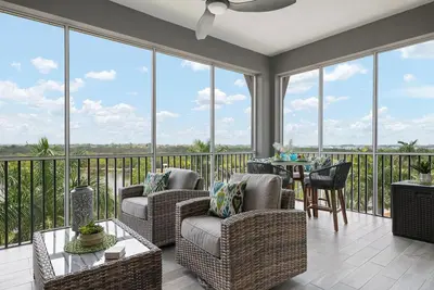 Image de Penthouse! ! ! Tequila Sunrise is 2 Mins to Ami, Amazing Views & Heated Pool