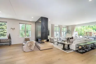 Image de Mountain Luxury: Fir House, Telluride's Tranquil Retreat