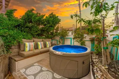 Image de 300Ft To Sand! 20% Off Aug 18-20, W/Hot Tub & View