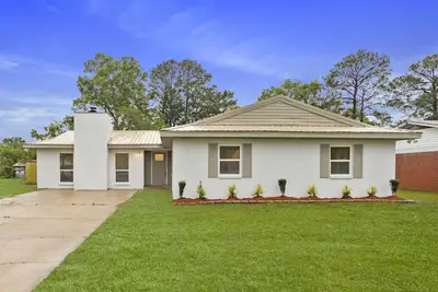 Image de Spacious Home Near Downtown Ocean Springs with Luxe Amenities