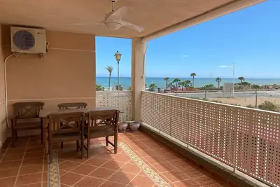 Image de Cozy apartment on the beachfront with sea in Las gaviotas Urbanization.