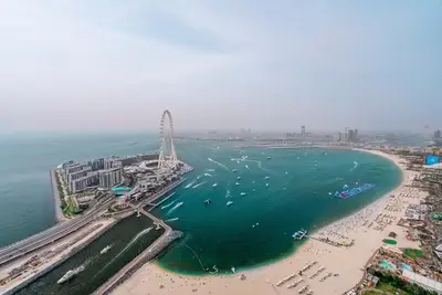 Image de GuestReady - Au-dessus des nuages dans la marina