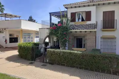 Image de Tranquil Spanish home from home.