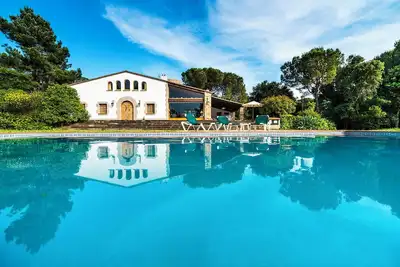 Image de Masia Ginestera - Exclusiva Masia en Llambilles