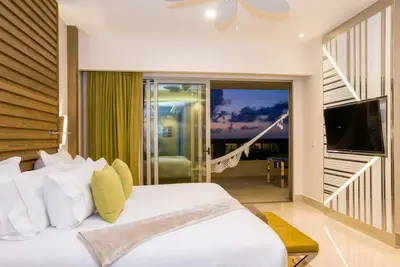 Image de Your Private Paradise: Luxe 2br Retreat at Garza Blanca