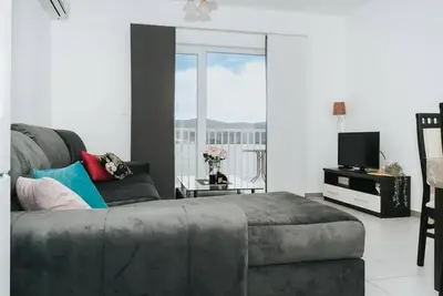 Image de Apartment Leonarda - One Bedroom Apartment with Balcony and Sea View