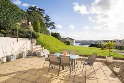 Image de Ground Floor Sea View Apartment | Private Terrace
