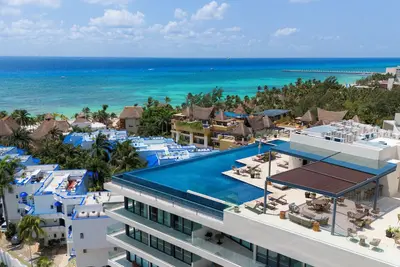 Image de Luxury 3 Br Condo with Ocean View & Pool - Marila Condos