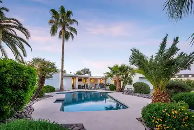 Image de Sophisticated Modern Retreat