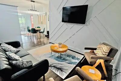 Image de The Burnett Home : Grant Park, Atl Zoo, Aquarium, Stadium