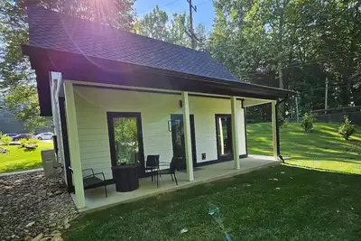 Image de Life's Good Creek Side Retreat