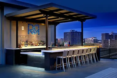 Image de 2 Deluxe City View 2 Queens, Revere Hotel, Boutique Style, Theater District Vicinity