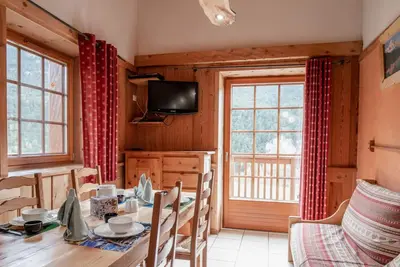 Image de Appartement \"Le Monolithe\" avec vue sur les montagnes, balcon et Wi-Fi