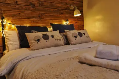 Image de 1 Bed Cottage - Hot Tub, Pool, Wifi, Pets