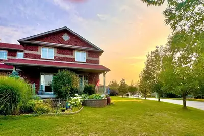 Image de Spacious and Serene 4-Bedroom Retreat in Barrie