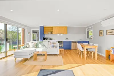 Image de Herlihys On Huon - Cabin 1 - Lymington