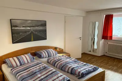 Image de Appartement \"Schöne Aussicht\" avec vue sur les montagnes, terrasse partagée et Wi-Fi