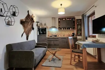 Image de Appartement \"Peppi's Waldblick\" avec vue sur les montagnes, terrasse privée et Wi-Fi