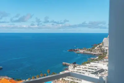 Image de Blissful Getaway! Private Balcony with Sea View, Outdoor Pool, Beachfront Hotel!
