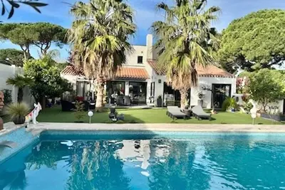 Image de Grande Maison Climatisée avec Piscine, Jardin et Bbq à La Grande Motte